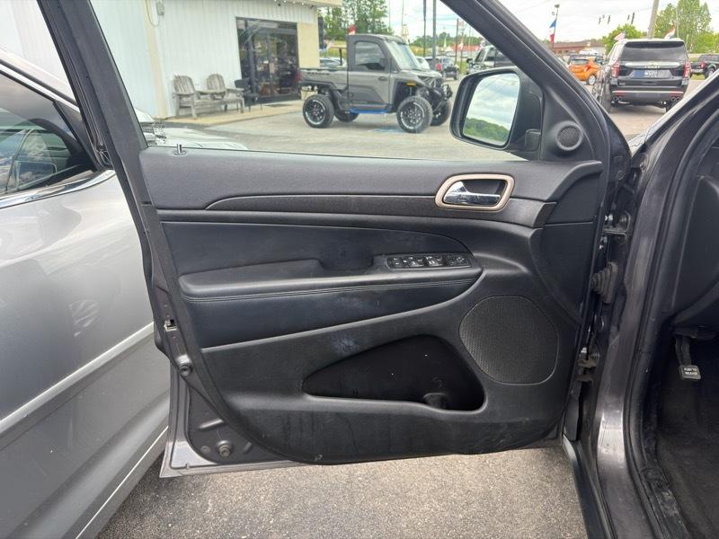 Jeep Grand Cherokee Laredo 4WD 2015