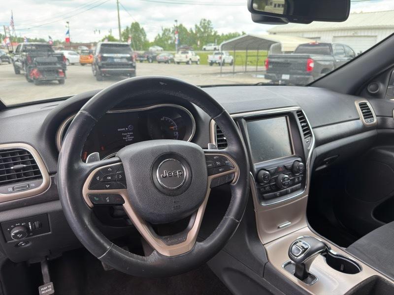 Jeep Grand Cherokee Laredo 4WD 2015
