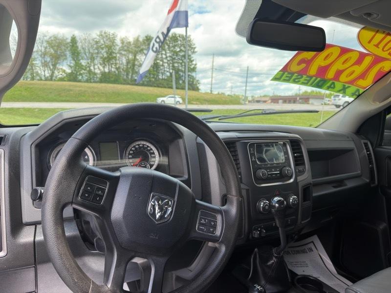 RAM 2500 Tradesman Crew Cab SWB 4WD 2017