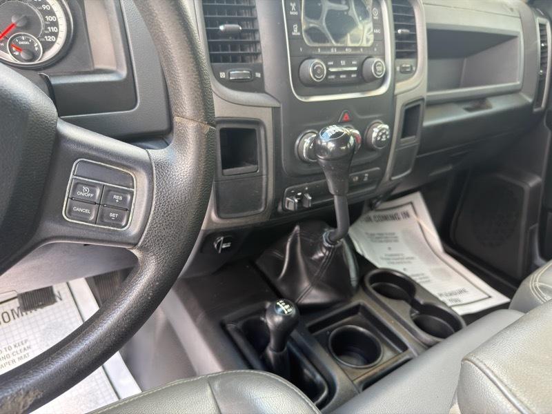 RAM 2500 Tradesman Crew Cab SWB 4WD 2017