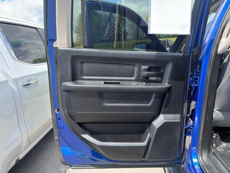 RAM 2500 Tradesman Crew Cab SWB 4WD 2017