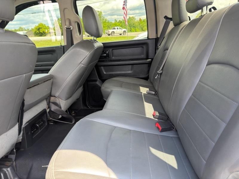 RAM 2500 Tradesman Crew Cab SWB 4WD 2017