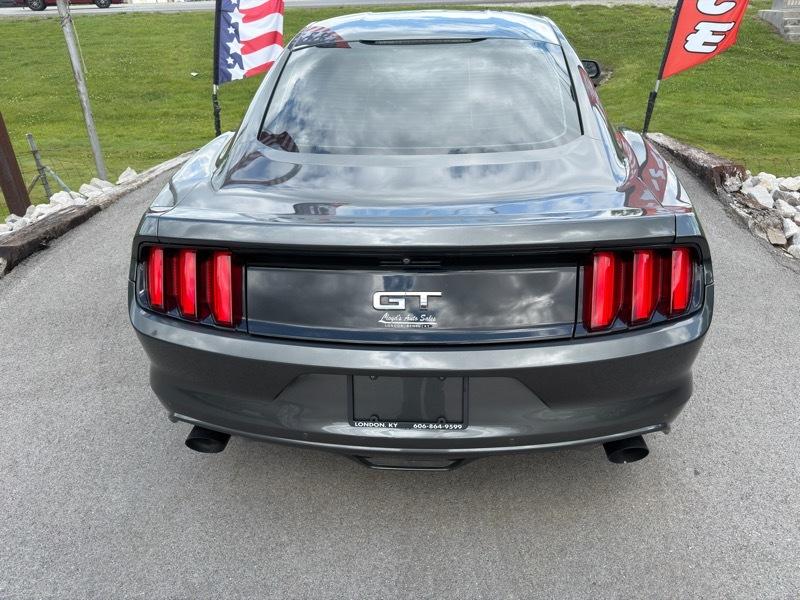Ford Mustang GT Premium Coupe 2017