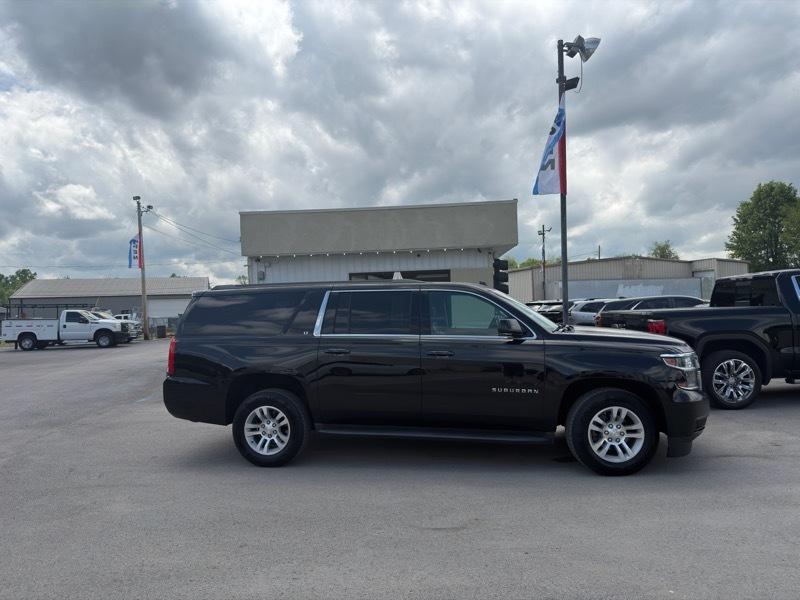 2017 Chevrolet Suburban LT 4WD