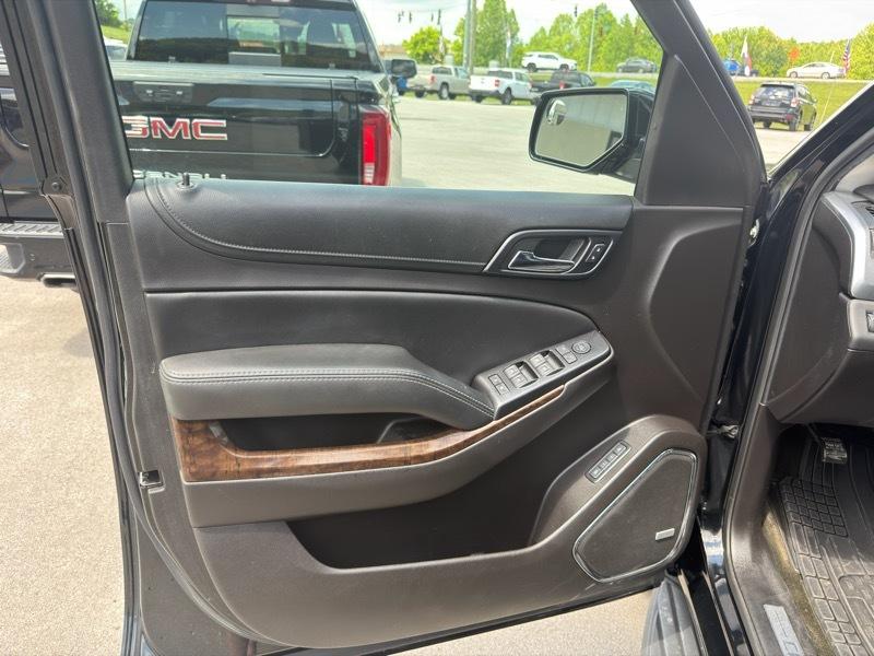 Chevrolet Suburban LT 4WD 2017