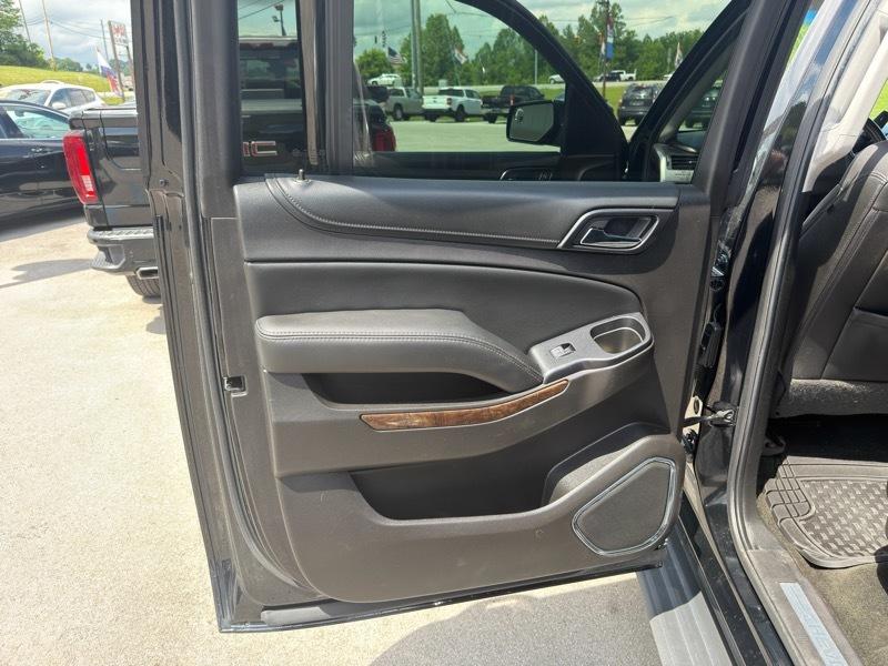 Chevrolet Suburban LT 4WD 2017