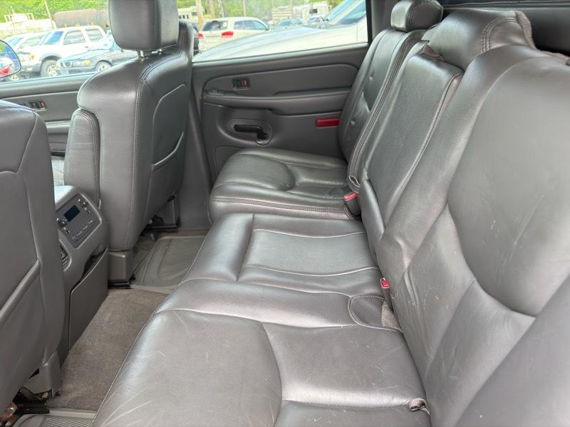 Chevrolet Avalanche 1500 4WD 2004