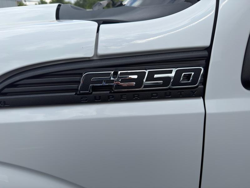 Ford F-350 SD XL 4WD 2012