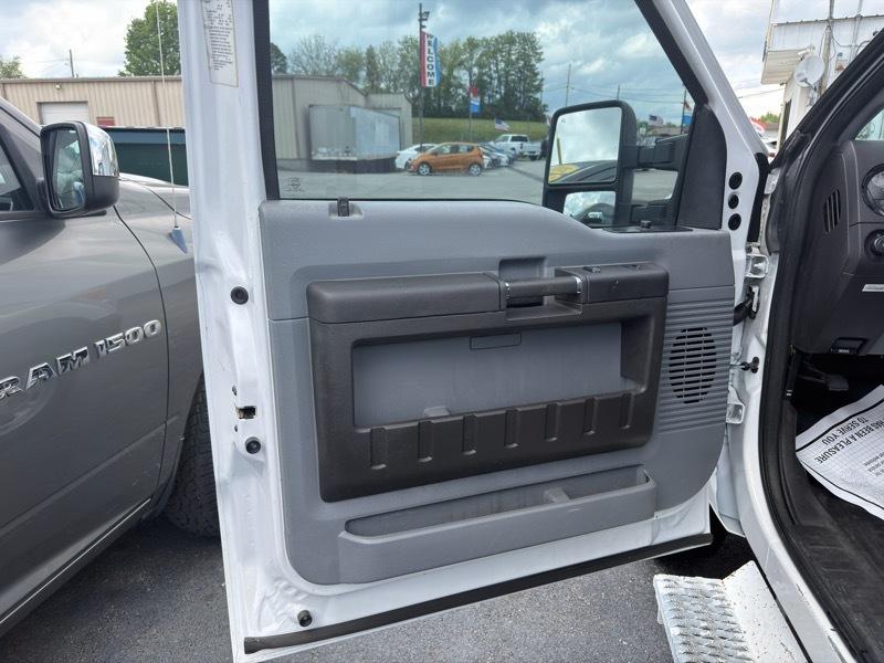 Ford F-350 SD XL 4WD 2012