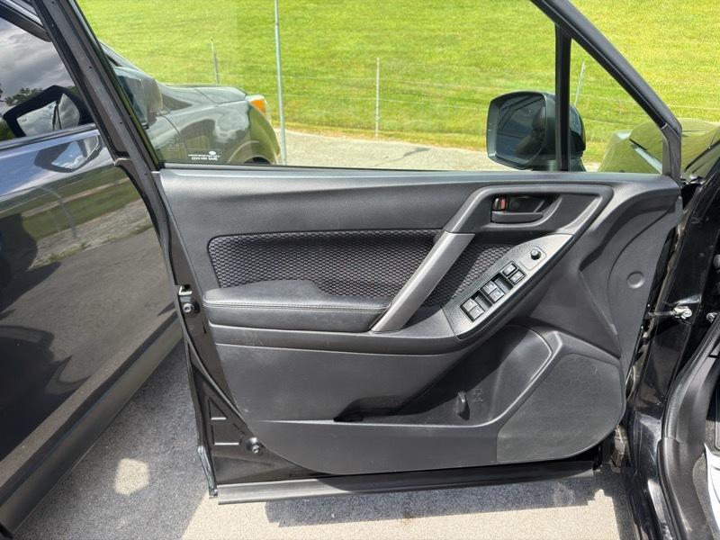 Subaru Forester 2.5i Premium PZEV CVT 2017