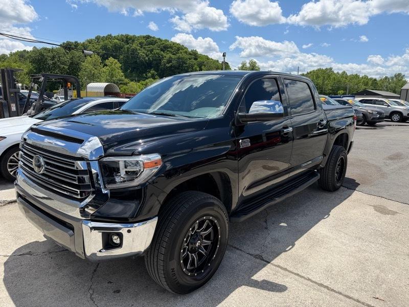 Toyota Tundra 1794 Edition Crew Max 4WD 5.7L V8 2021