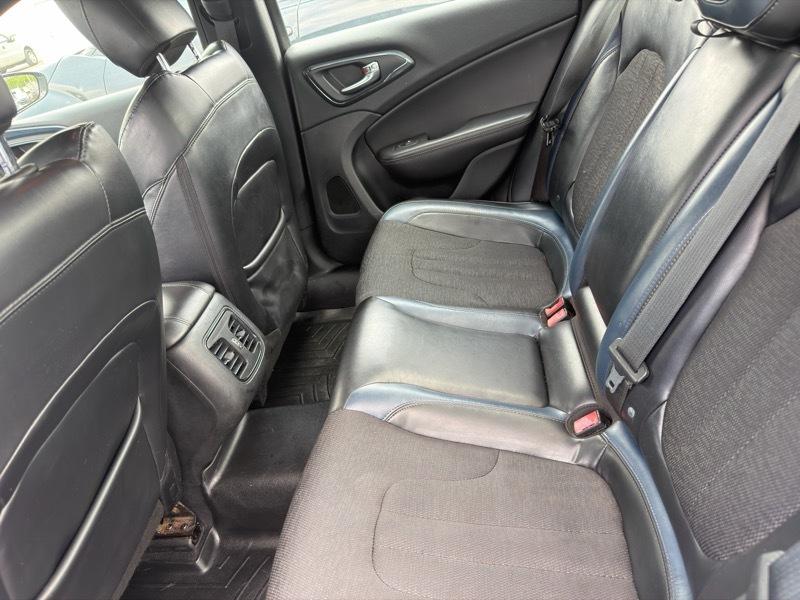 Chrysler 200 S 2015