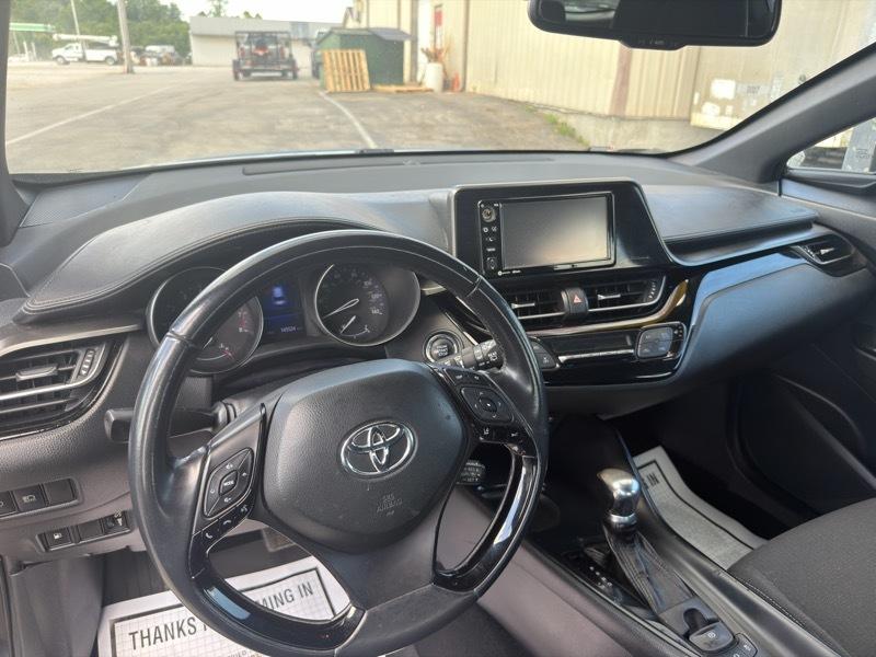 Toyota C-HR XLE 2018