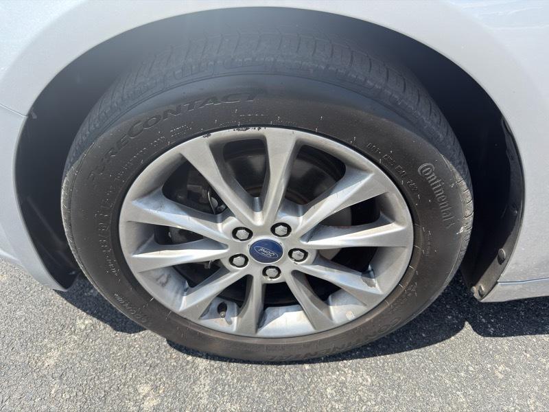 Ford Fusion SE 2017
