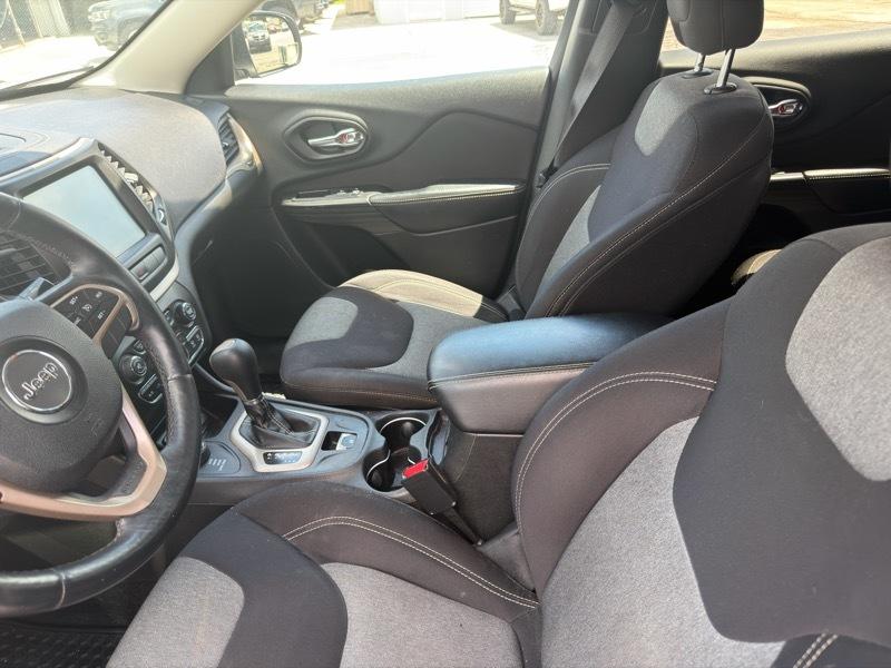 Jeep Cherokee Latitude 4WD 2014