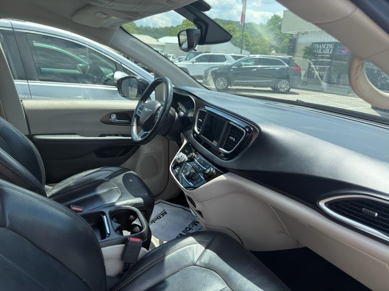 Chrysler Pacifica Touring-L 2018