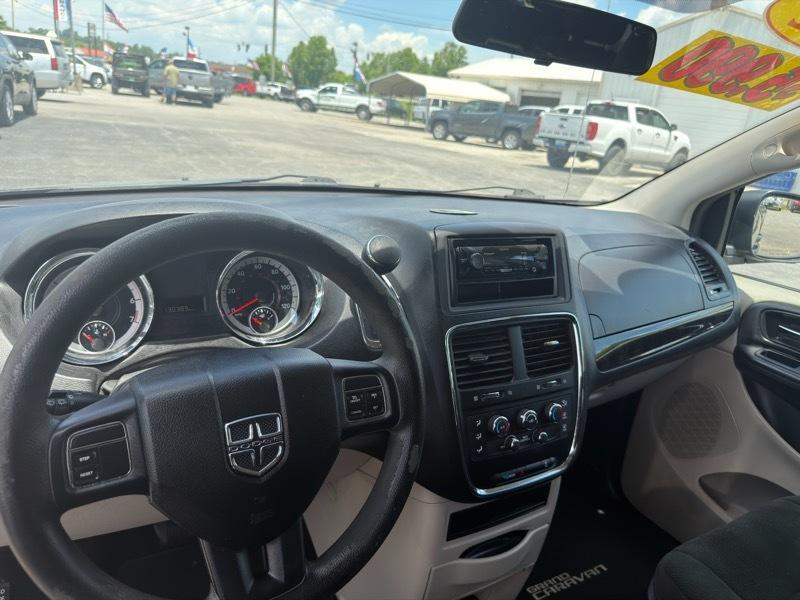 Dodge Grand Caravan SE 2012