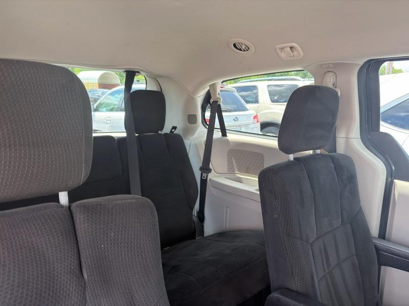 Dodge Grand Caravan SE 2012