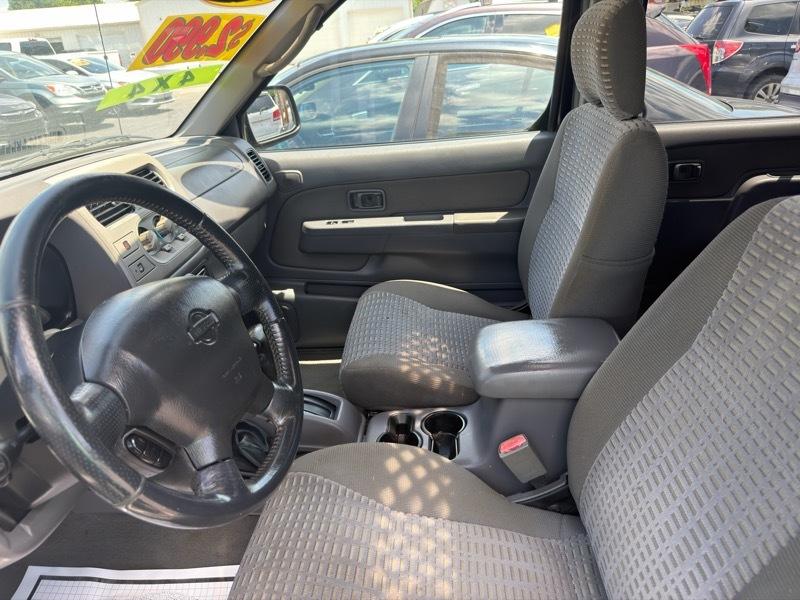 Nissan Xterra XE 4WD 2001
