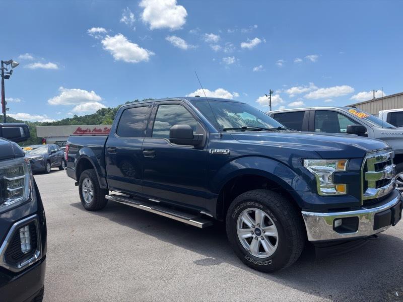 Ford F-150 SuperCrew 150" XLT 4WD 2017
