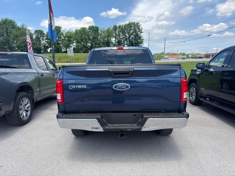 Ford F-150 SuperCrew 150" XLT 4WD 2017