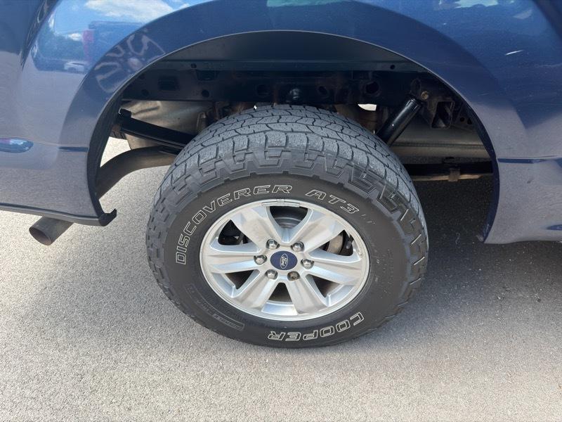 Ford F-150 SuperCrew 150" XLT 4WD 2017