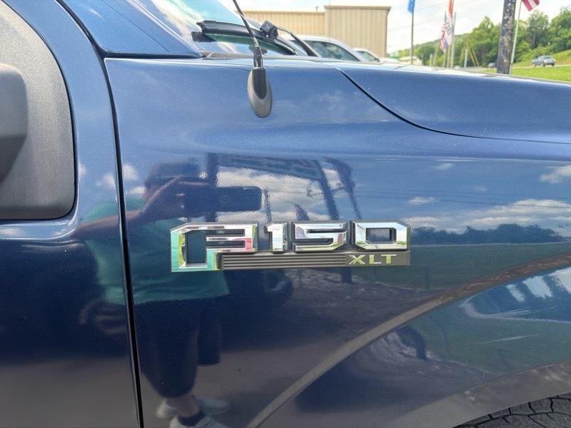Ford F-150 SuperCrew 150" XLT 4WD 2017
