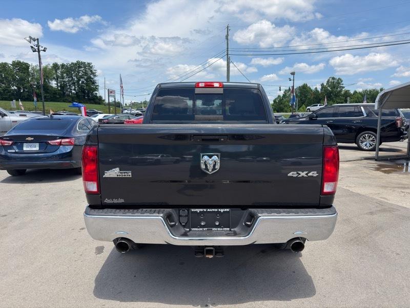 RAM 1500 4WD Crew Cab 140.5" Big Horn 2015