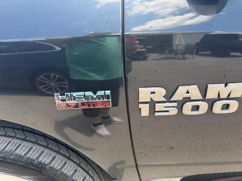 RAM 1500 4WD Crew Cab 140.5" Big Horn 2015