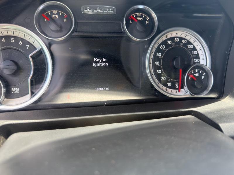 RAM 1500 4WD Crew Cab 140.5" Big Horn 2015