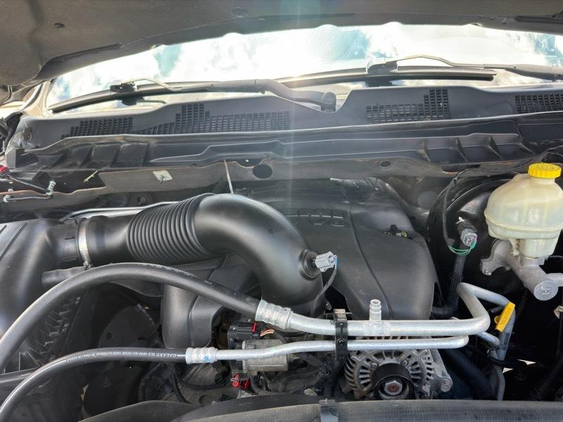 RAM 1500 4WD Crew Cab 140.5" Big Horn 2015
