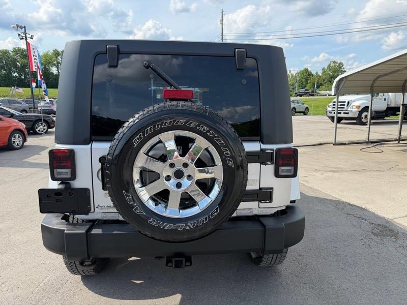 Jeep Wrangler Unlimited 4WD 4dr Sahara 2010