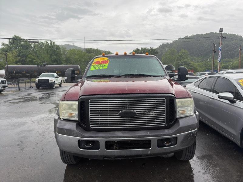 Ford F-550 Crew Cab 4WD DRW 2005