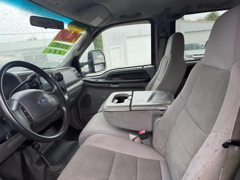 Ford F-550 Crew Cab 4WD DRW 2005
