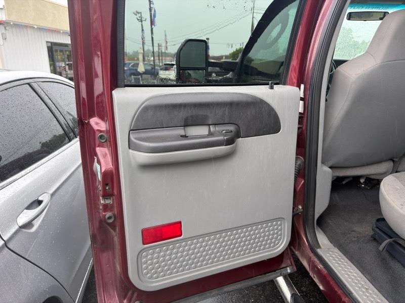 Ford F-550 Crew Cab 4WD DRW 2005