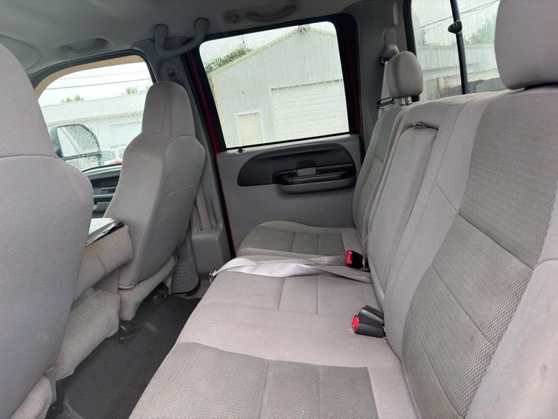 Ford F-550 Crew Cab 4WD DRW 2005