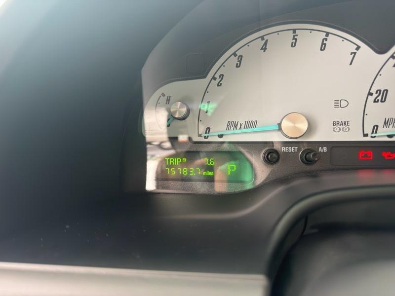 Ford Thunderbird Deluxe 2002