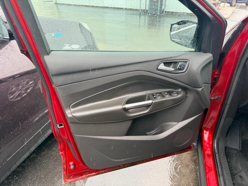 Ford Escape Titanium 4WD 2016