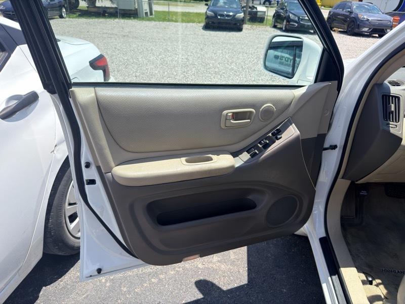 Toyota Highlander V6 4WD 2004