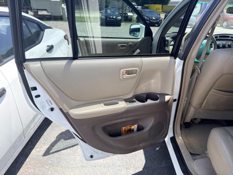 Toyota Highlander V6 4WD 2004