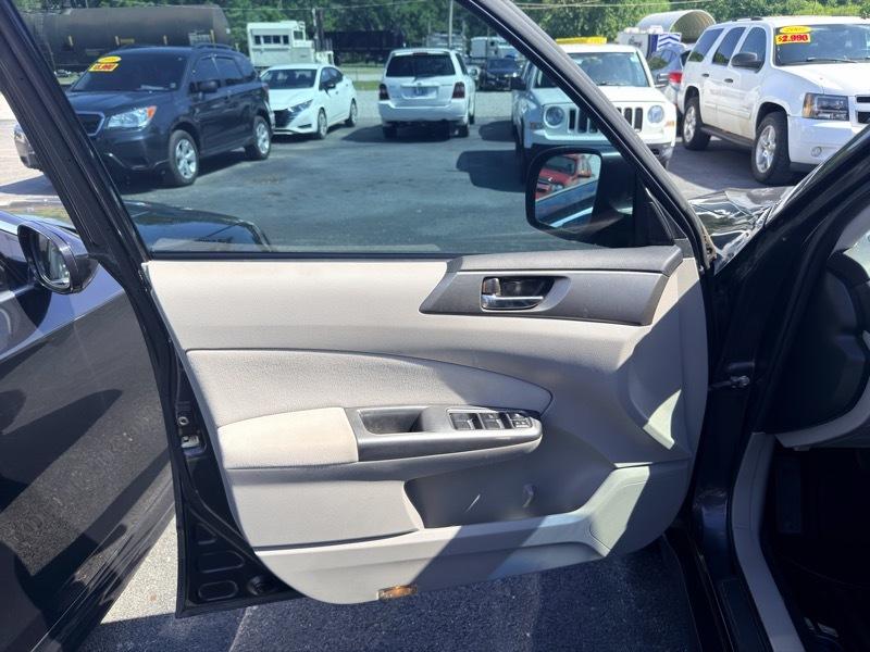 Subaru Forester 2.5X Limited 2011