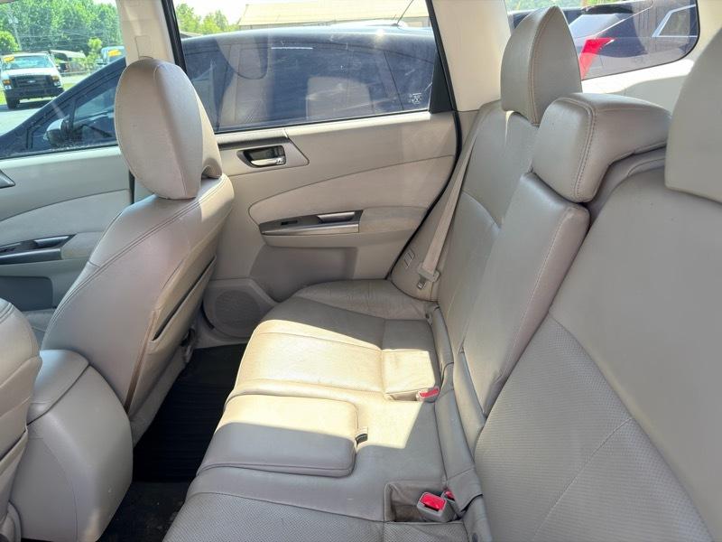 Subaru Forester 2.5X Limited 2011