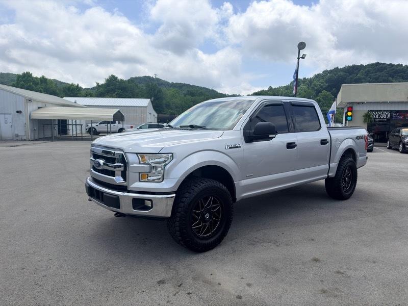 Ford F-150 4WD SuperCrew 139" XLT 2017