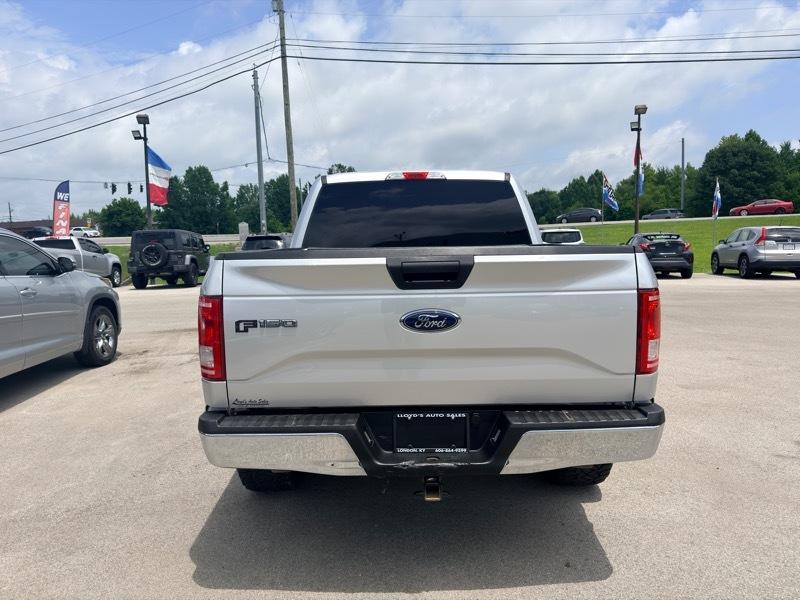 Ford F-150 4WD SuperCrew 139" XLT 2017