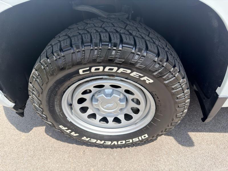 Chevrolet Silverado 1500 4WD Crew Cab 143.5" Custom 2021