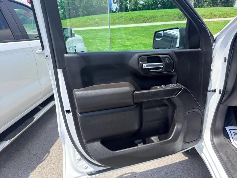 Chevrolet Silverado 1500 4WD Crew Cab 143.5" Custom 2021