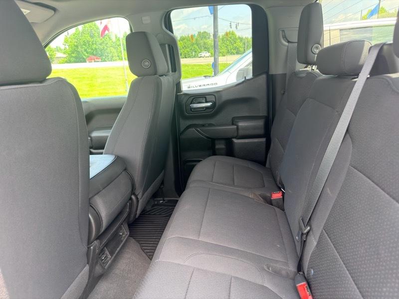Chevrolet Silverado 1500 4WD Crew Cab 143.5" Custom 2021