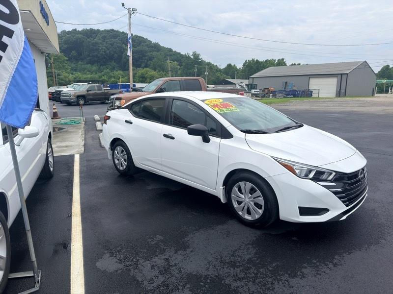 Nissan Versa S CVT 2023