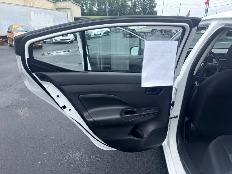 Nissan Versa S CVT 2023