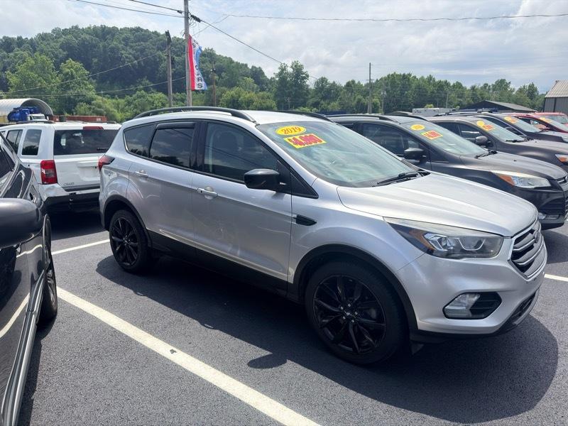 Ford Escape SE FWD 2019